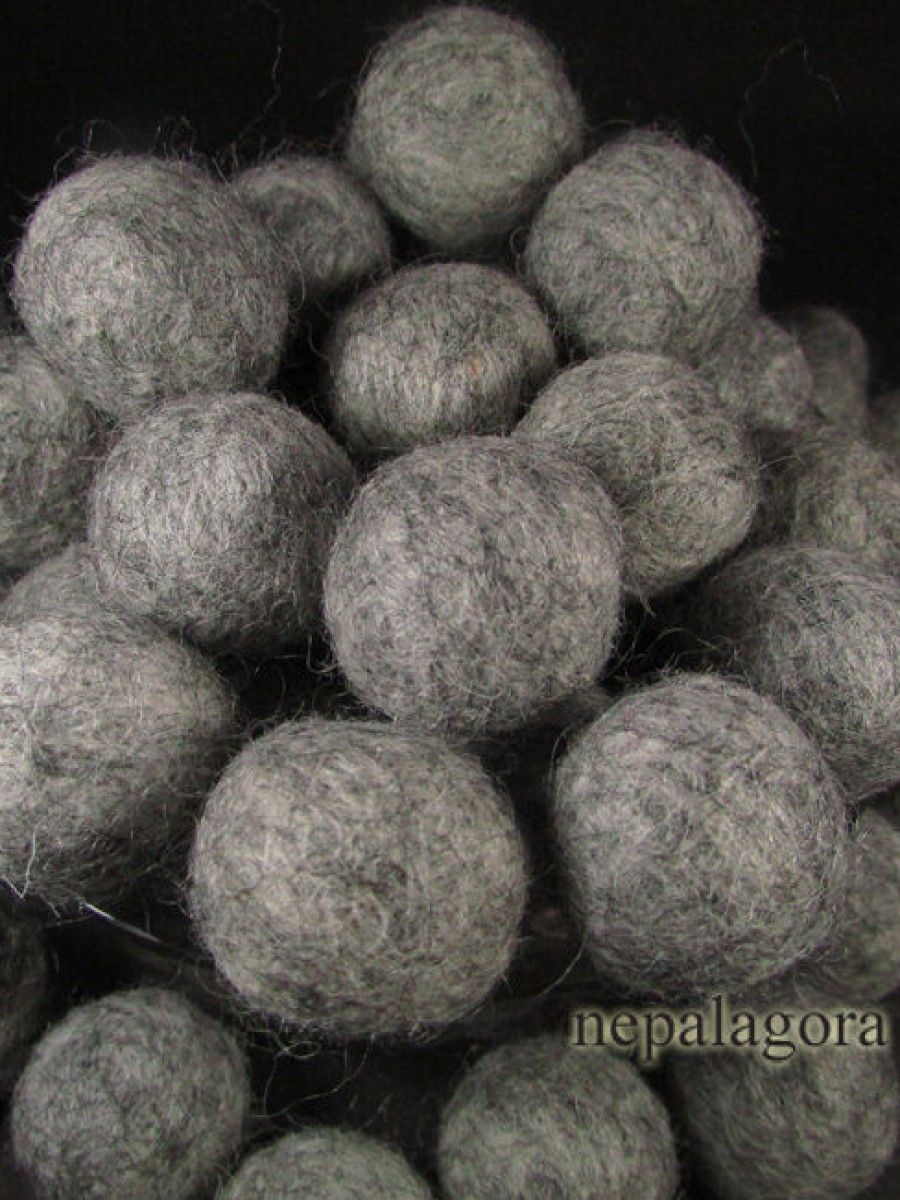 Handfelted Felt Balls Wool 2cm Decor - F87