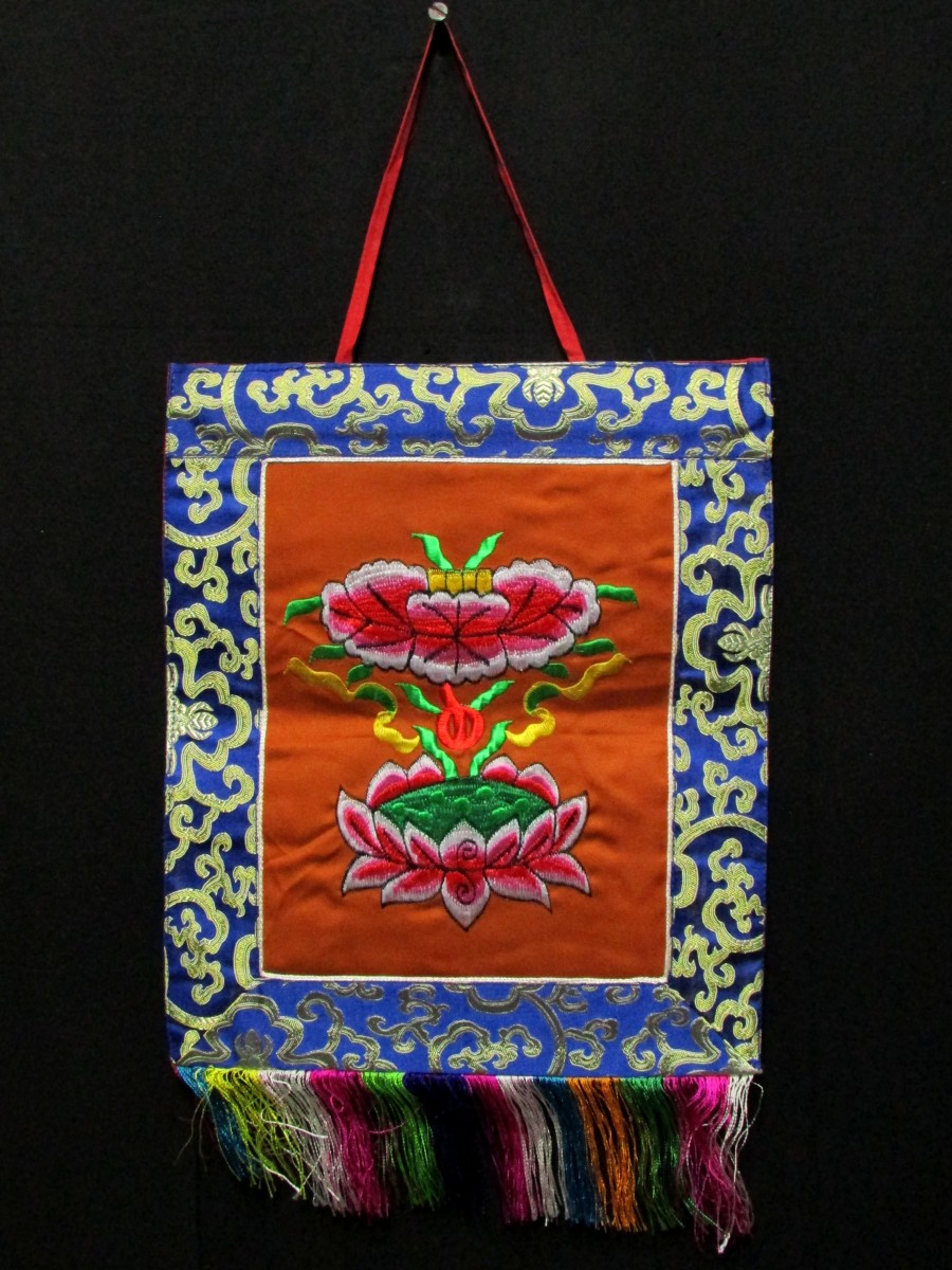 Tibetan Auspicious Sign Lotus Embroidered Wall Hanging Thangka Thanka Nepal - Th168