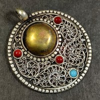 TIBETAN White Metal Filigree Buddha Unique Amulet Pendant NECKLACE NEPAL